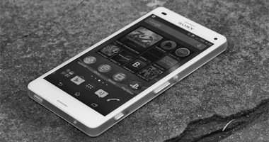 Snímek telefonu Sony Xperia Z3 Compact.